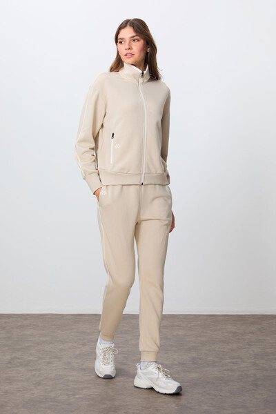 Tommylife Wholesale Oversize Stand Collar Jogger Women's Tracksuit Set 95340 Beige - Thumbnail