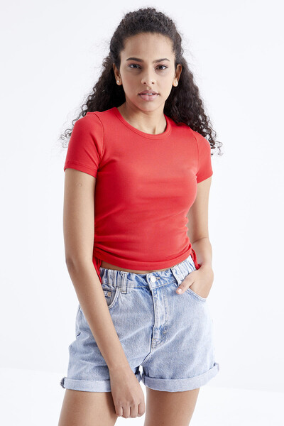 Tommylife Wholesale Vermilion Basic Side Drawstring Bike Collar Crop Top Women's T-shirt - 97203 - Thumbnail